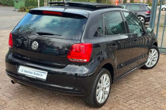 Volkswagen Polo (2014) thumbnail 3