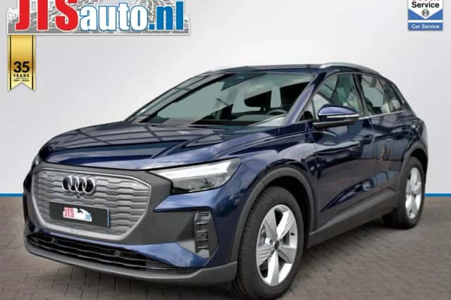 Audi Q4 e-tron (2024) thumbnail 1