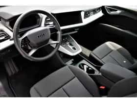 Audi Q4 e-tron (2024) thumbnail 14