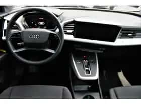 Audi Q4 e-tron (2024) thumbnail 15