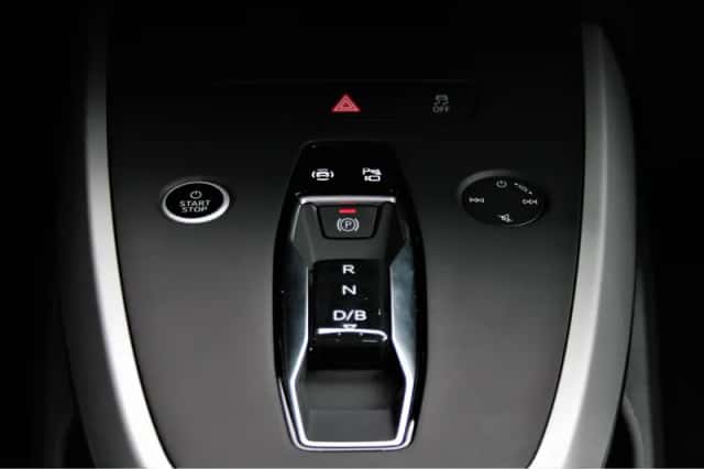Audi Q4 e-tron (2024) thumbnail 32