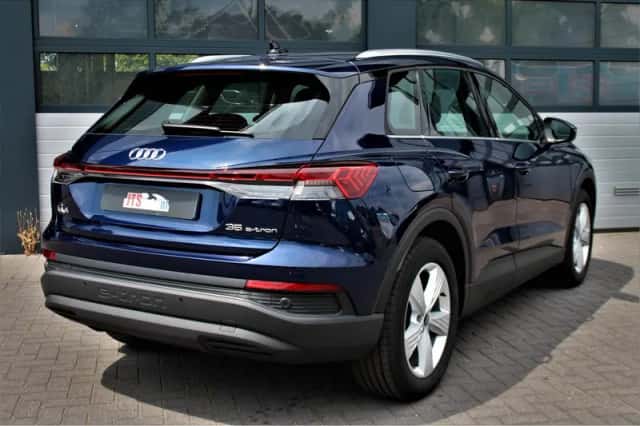 Audi Q4 e-tron (2024) thumbnail 9