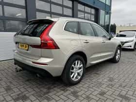Volvo XC60 (2017) thumbnail 11