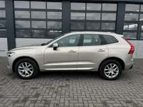 Volvo XC60 (2017) thumbnail 3