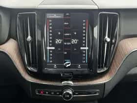 Volvo XC60 (2017) thumbnail 23