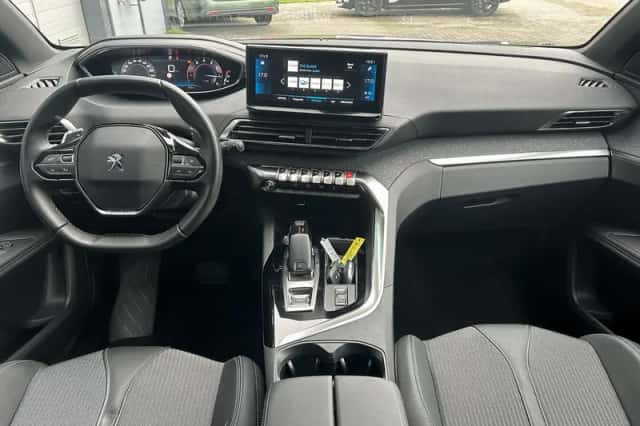 Peugeot 3008 (2023) thumbnail 11