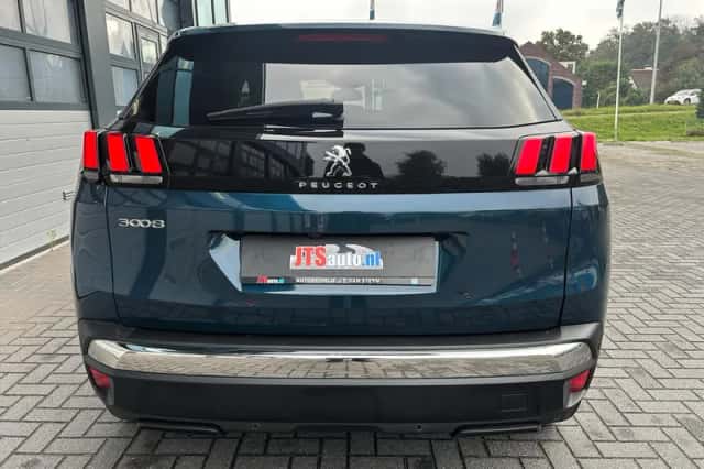 Peugeot 3008 (2023) thumbnail 7