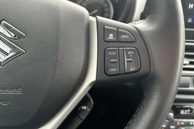 Suzuki S-Cross (2023) thumbnail 15