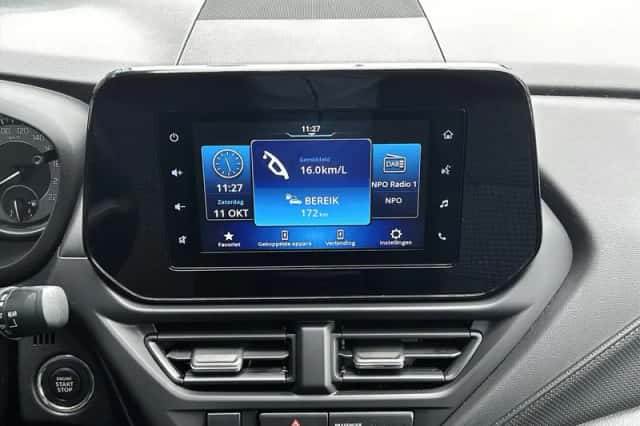 Suzuki S-Cross (2023) thumbnail 18