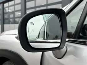 Suzuki S-Cross (2023) thumbnail 4