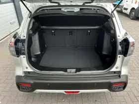 Suzuki S-Cross (2023) thumbnail 9
