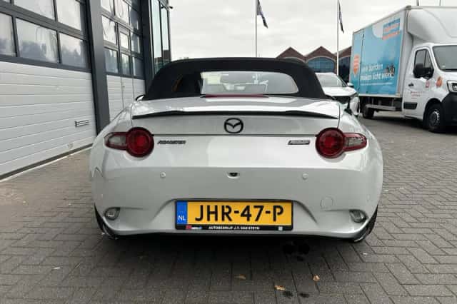 Mazda MX-5 (2019) thumbnail 11
