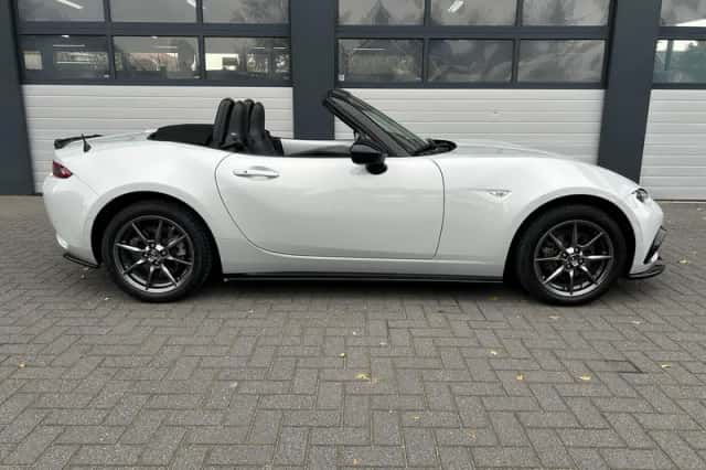 Mazda MX-5 (2019) thumbnail 14