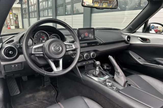 Mazda MX-5 (2019) thumbnail 8