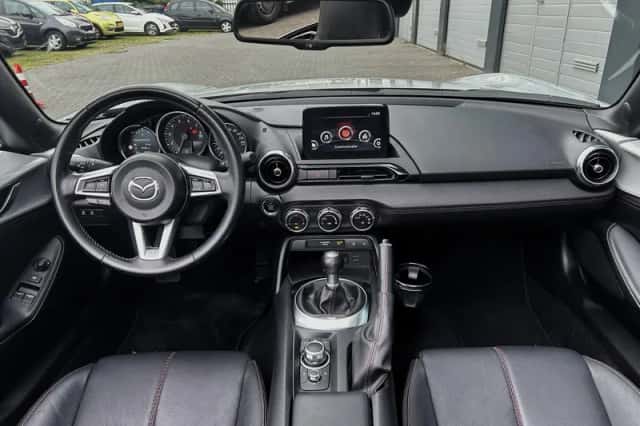 Mazda MX-5 (2019) thumbnail 9