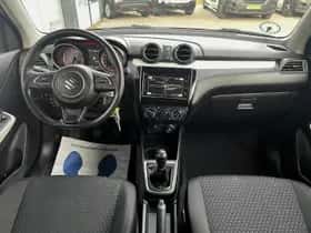 Suzuki Swift thumbnail 11
