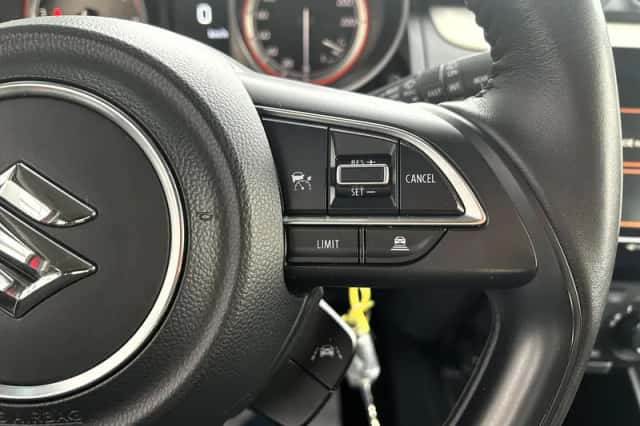 Suzuki Swift (2023) thumbnail 14
