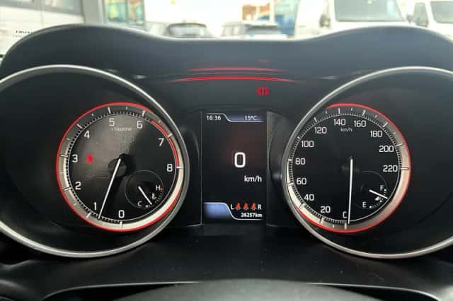 Suzuki Swift (2023) thumbnail 17