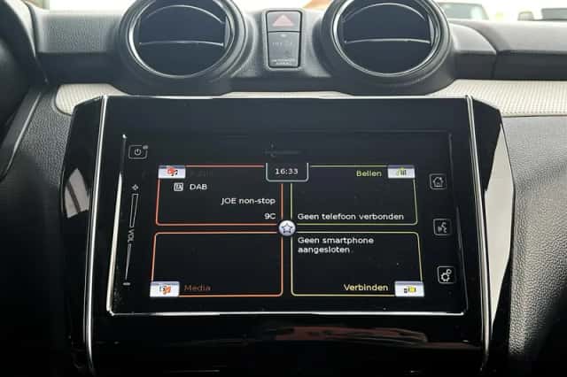 Suzuki Swift (2023) thumbnail 18