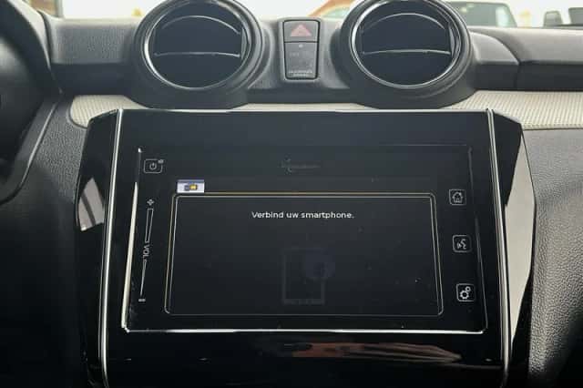 Suzuki Swift (2023) thumbnail 21