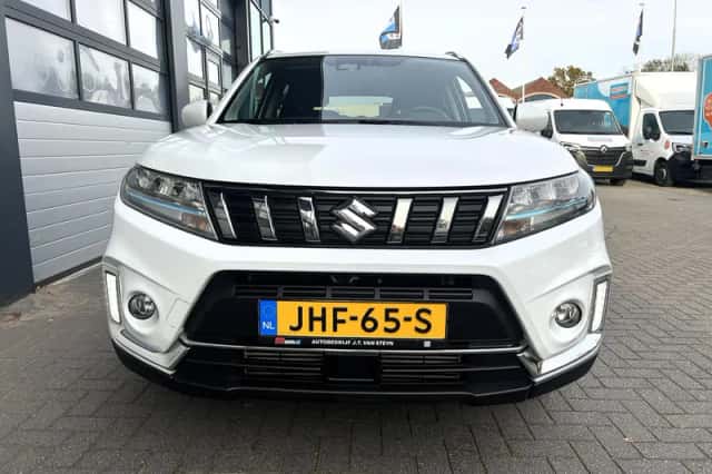 Suzuki Vitara (2023) thumbnail 2