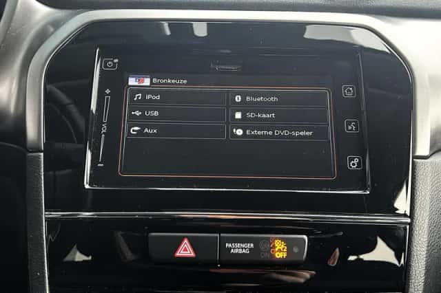 Suzuki Vitara (2023) thumbnail 18