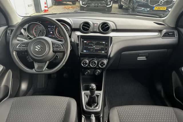 Suzuki Swift (2025) thumbnail 12