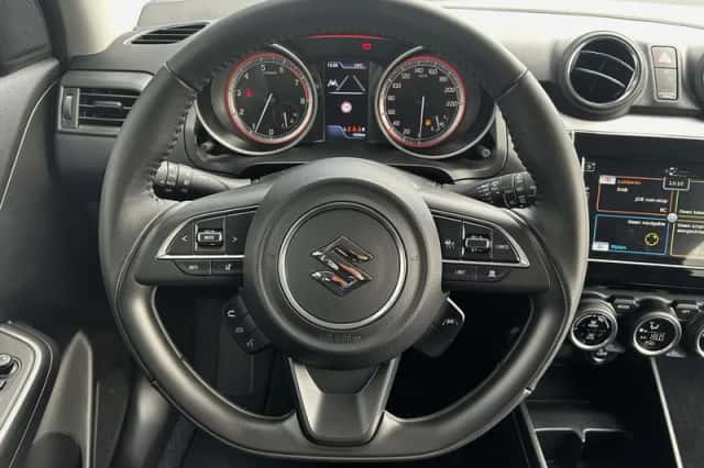 Suzuki Swift (2025) thumbnail 13