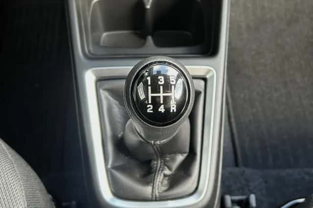 Suzuki Swift (2025) thumbnail 22
