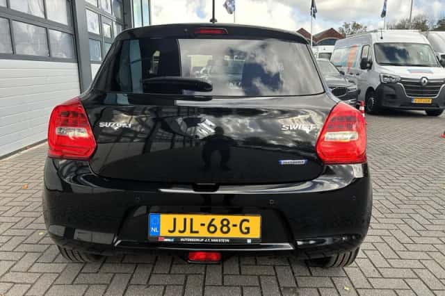 Suzuki Swift (2025) thumbnail 8
