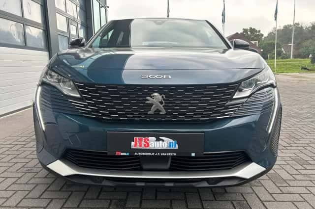 Peugeot 3008 (2023) thumbnail 2