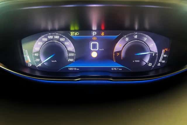 Peugeot 3008 (2023) thumbnail 15
