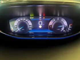 Peugeot 3008 (2023) thumbnail 15