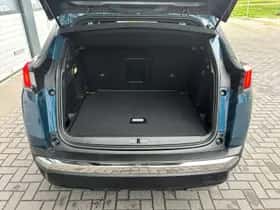 Peugeot 3008 (2023) thumbnail 8
