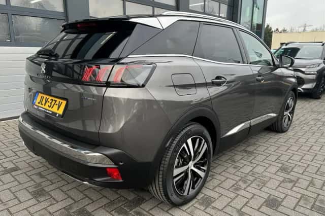 Peugeot 3008 (2021) thumbnail 12