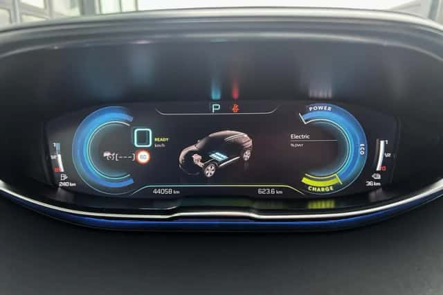 Peugeot 3008 (2021) thumbnail 20