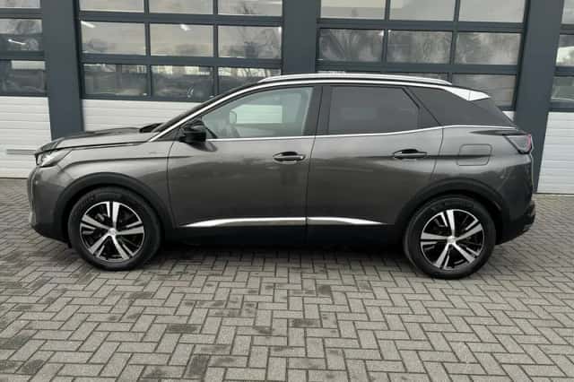 Peugeot 3008 (2021) thumbnail 3