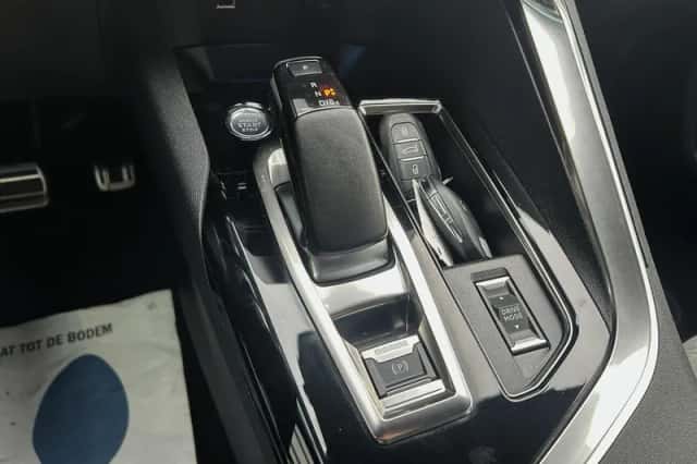 Peugeot 3008 (2021) thumbnail 27