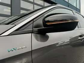 Peugeot 3008 (2021) thumbnail 4