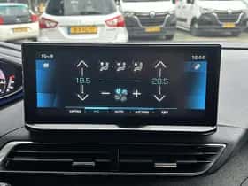 Peugeot 3008 (2023) thumbnail 17