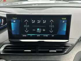 Peugeot 3008 (2023) thumbnail 20