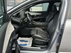Peugeot 3008 (2023) thumbnail 5
