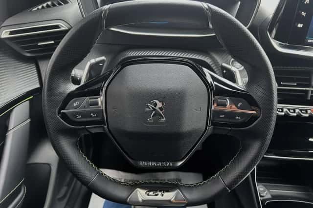 Peugeot 208 (2023) thumbnail 14