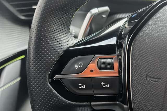 Peugeot 208 (2023) thumbnail 15