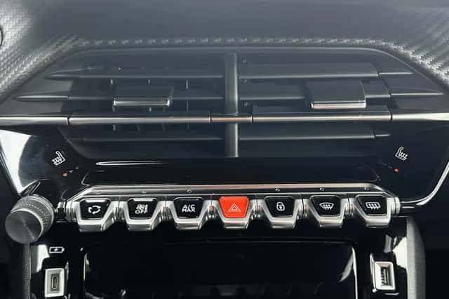 Peugeot 208 (2023) thumbnail 22