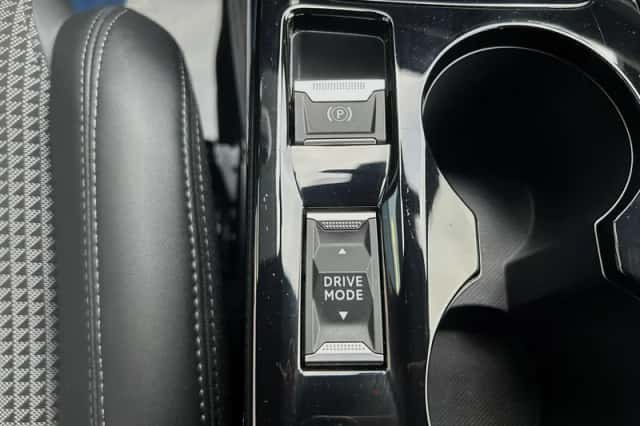 Peugeot 208 (2023) thumbnail 24