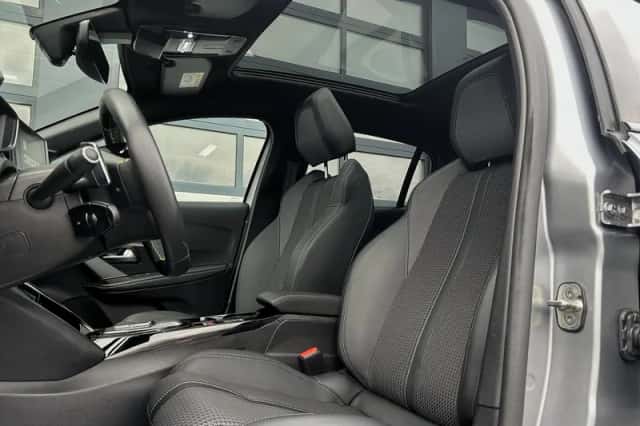 Peugeot 208 (2023) thumbnail 7