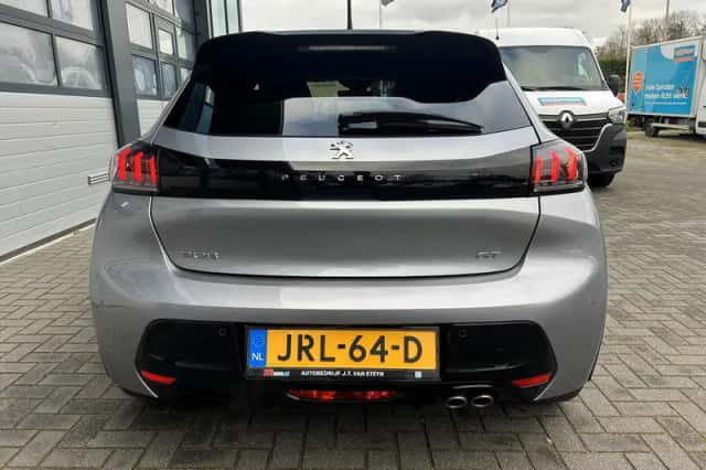 Peugeot 208 (2023) thumbnail 8