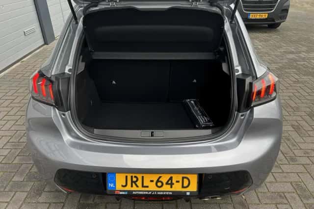 Peugeot 208 (2023) thumbnail 10