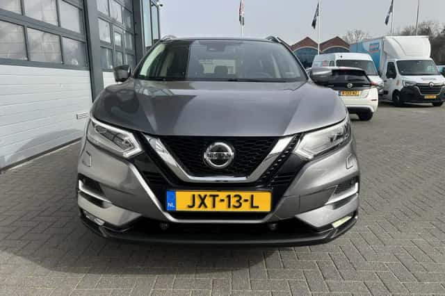Nissan Qashqai (2019) thumbnail 2